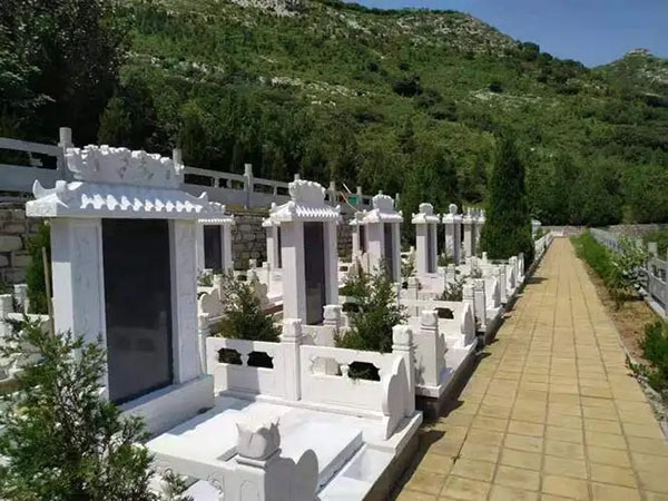 济南市公益性公墓建设以四类为主